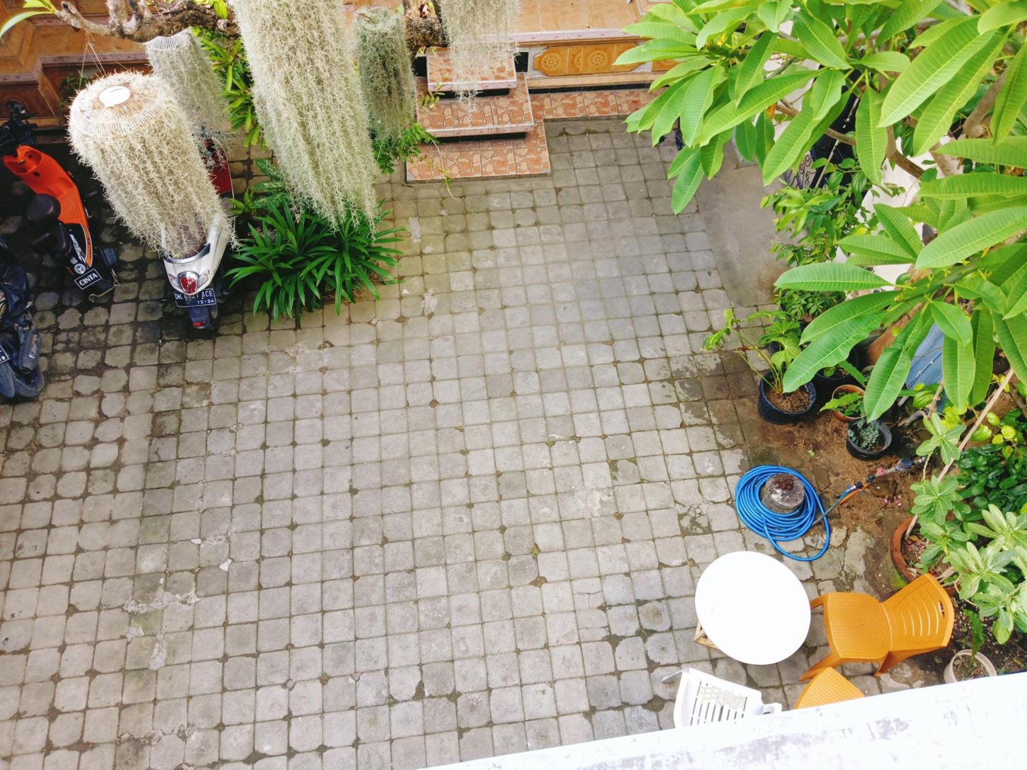 Mama Mega Homestay Pesanggaran 外观 照片
