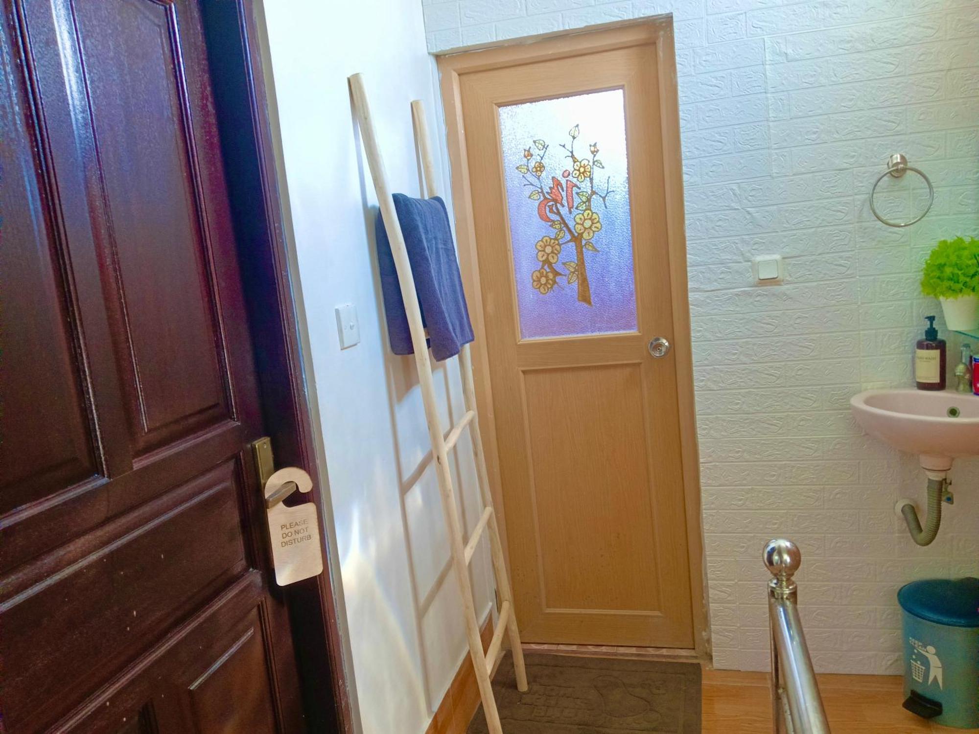 Mama Mega Homestay Pesanggaran 外观 照片