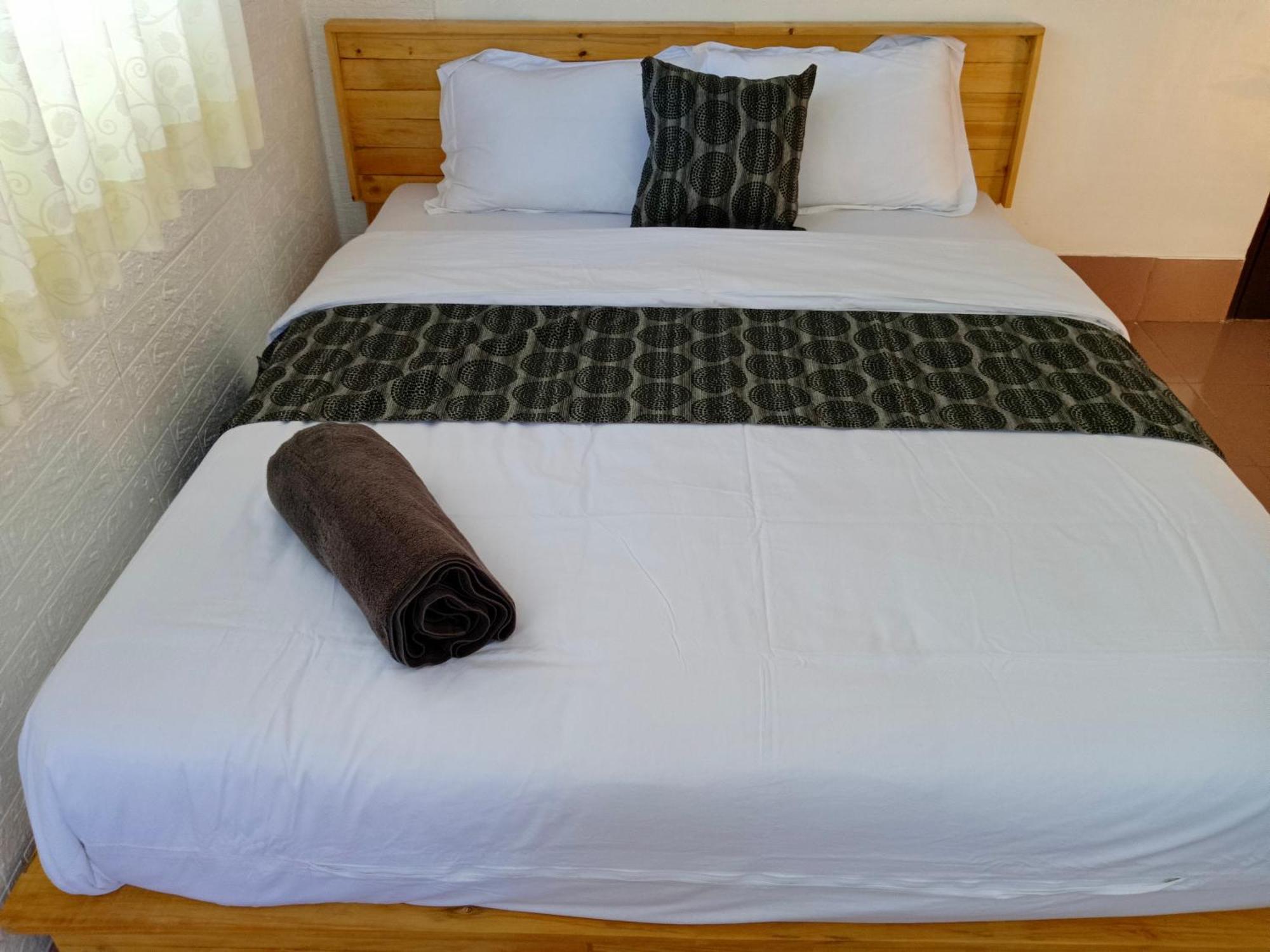 Mama Mega Homestay Pesanggaran 外观 照片