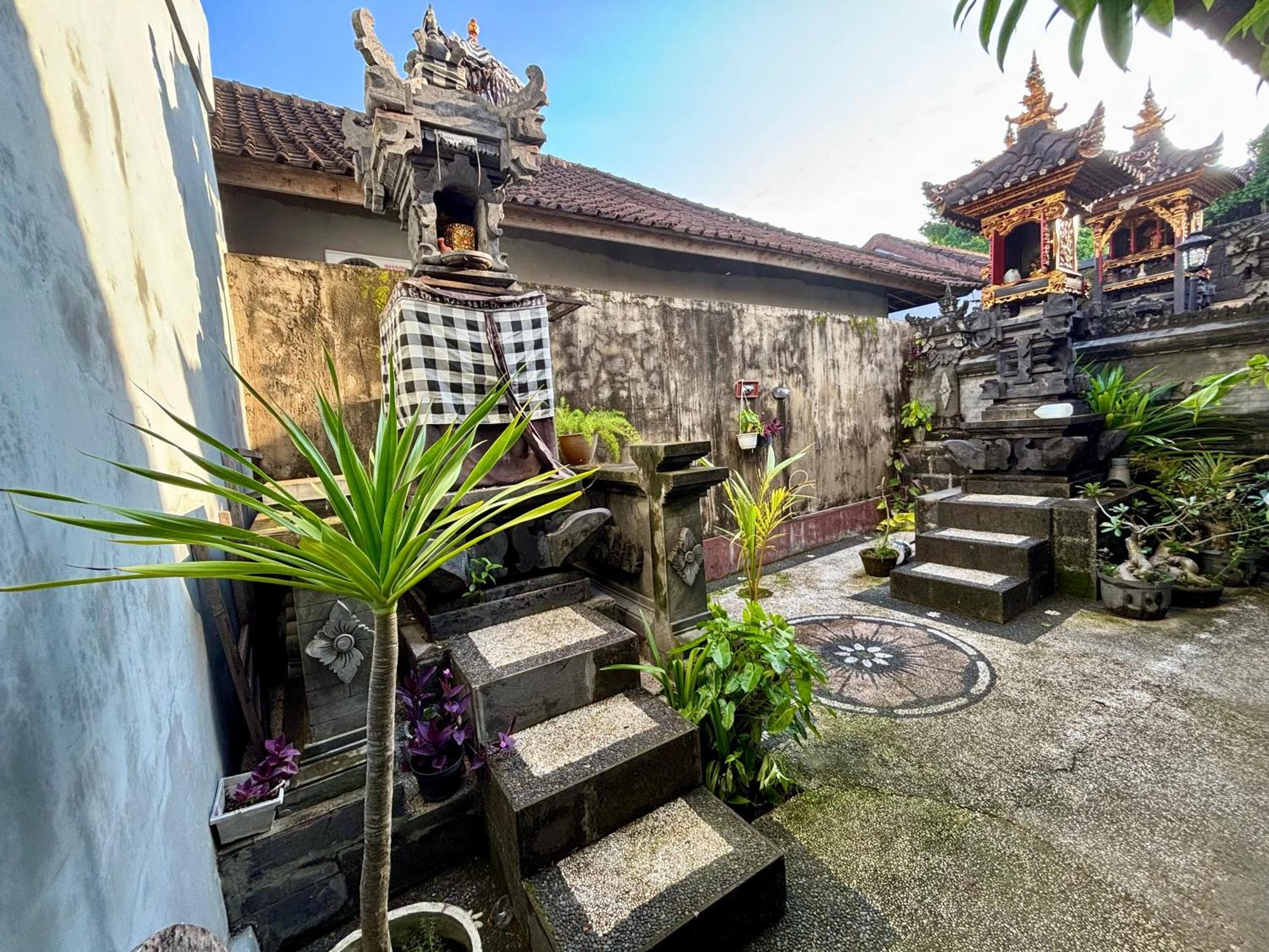 Mama Mega Homestay Pesanggaran 外观 照片
