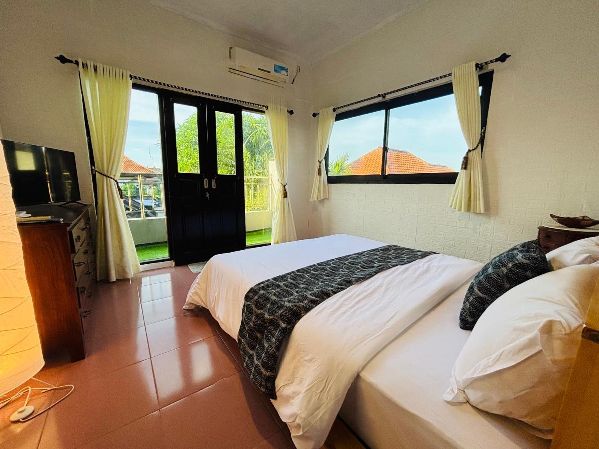 Mama Mega Homestay Pesanggaran 外观 照片