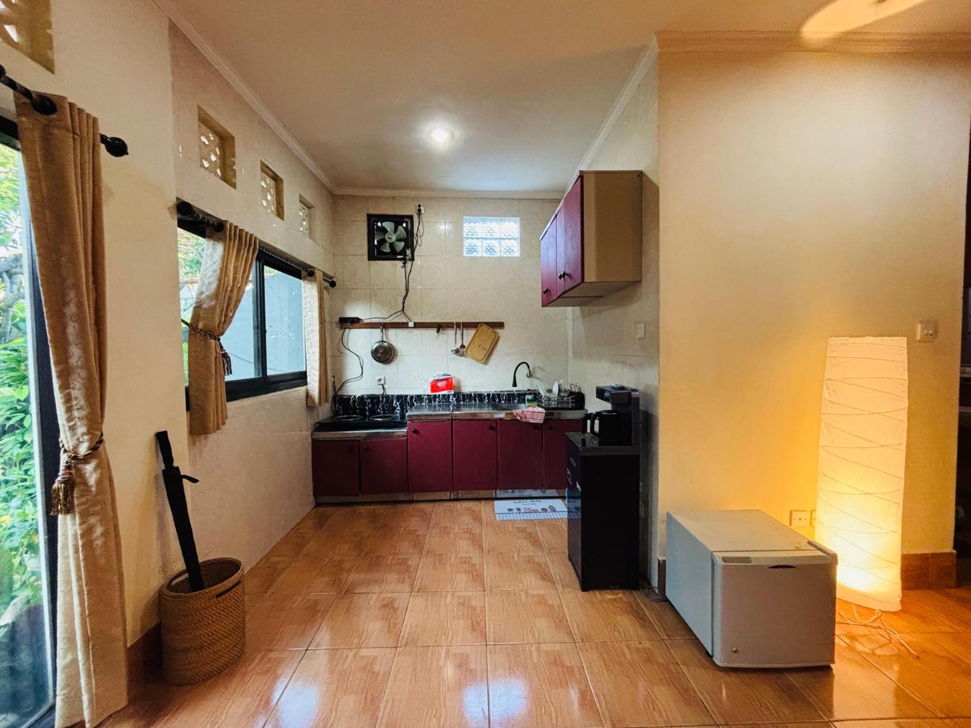 Mama Mega Homestay Pesanggaran 外观 照片